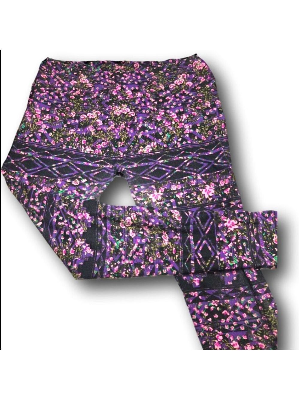 Women's LuLaRoe Floral Tall & Curvy Leggings in Purple and Black